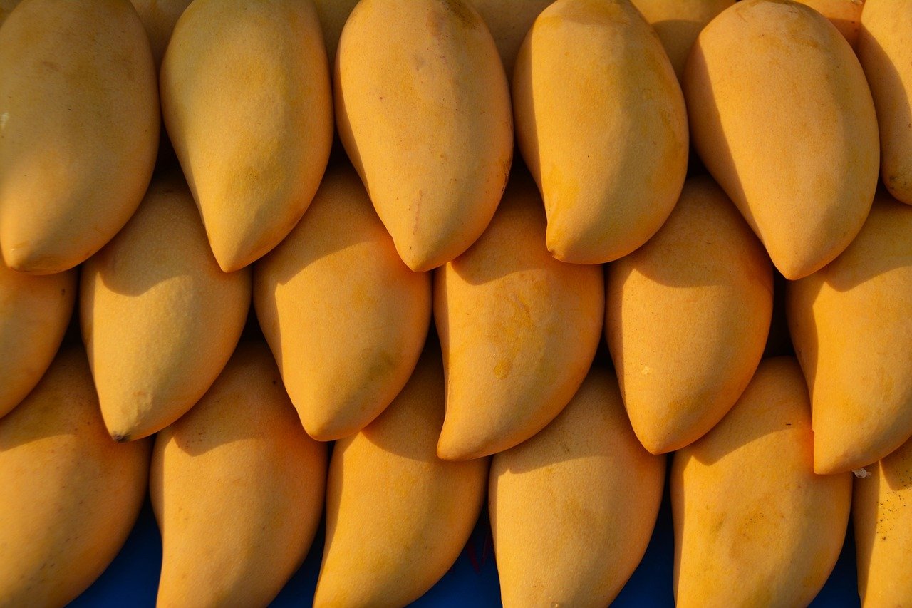 mangoes-1320111_1280