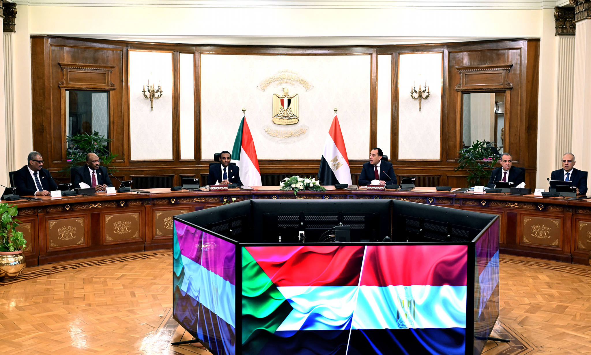 Egypt and Sudan prime ministers meet in Cairo Egypt and Sudan prime ministers meet in Cairo
