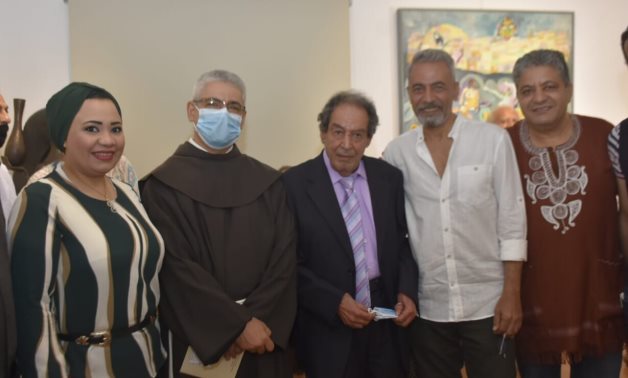 Magdy Naguib [M] during the inauguration of his exhibition in Cordoba Gallery - ET 