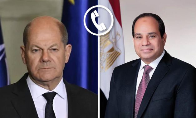 Egypt's President Abdel Fattah El-Sisi (R) and German Chancellor Olaf Scholz (L)