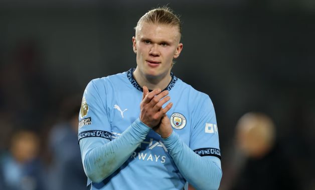 Manchester City's Erling Haaland applauds their fans after the match REUTERS/Toby Melville/File photo