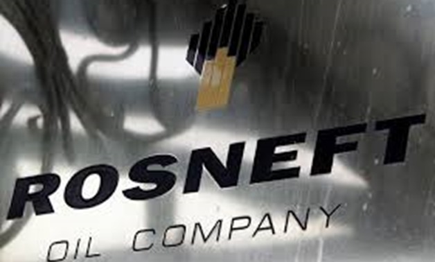 A logo of Russian state oil firm Rosneft is seen at its office in Moscow, October 18, 2012. REUTERS/Maxim Shemetov/File Photo