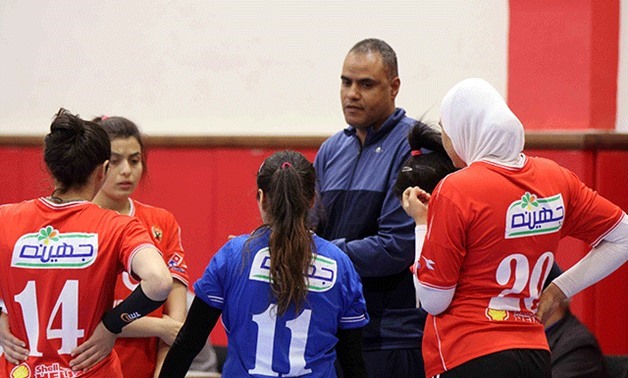 Al-Ahly's Manager, Hamdi el-Safi, with Al-Ahly players – Al-Ahly official website 