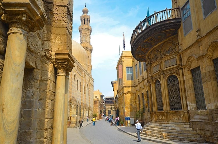 Another view of al muizz st