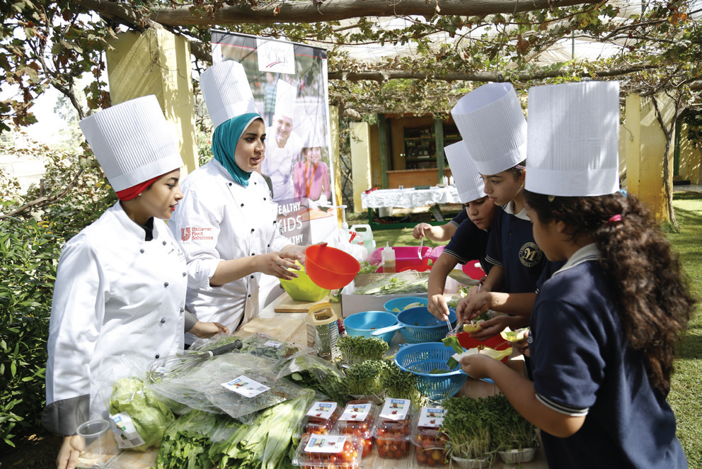 The Egyptian Chef's Association advises families who want their kids to eat healthier to make time for children to help in the kitchen.