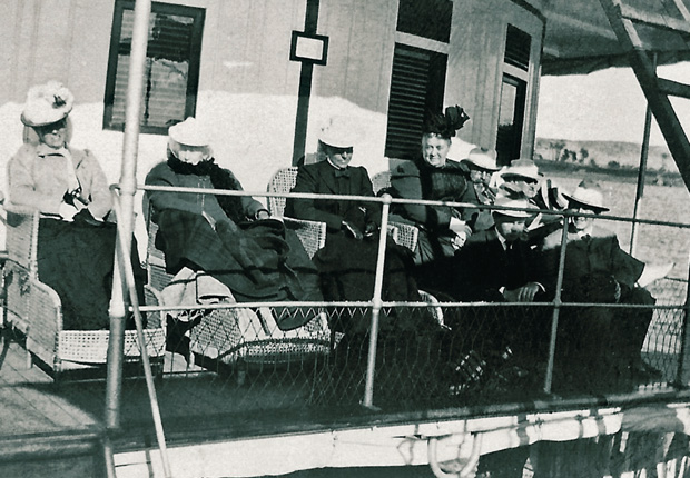 Thomas Cook passengers in the winter sun, circa 1890. From Humphreys, On the Nile in the Golden Age of Travel, AUC Press. (Courtesy of Andrew Humphreys) 