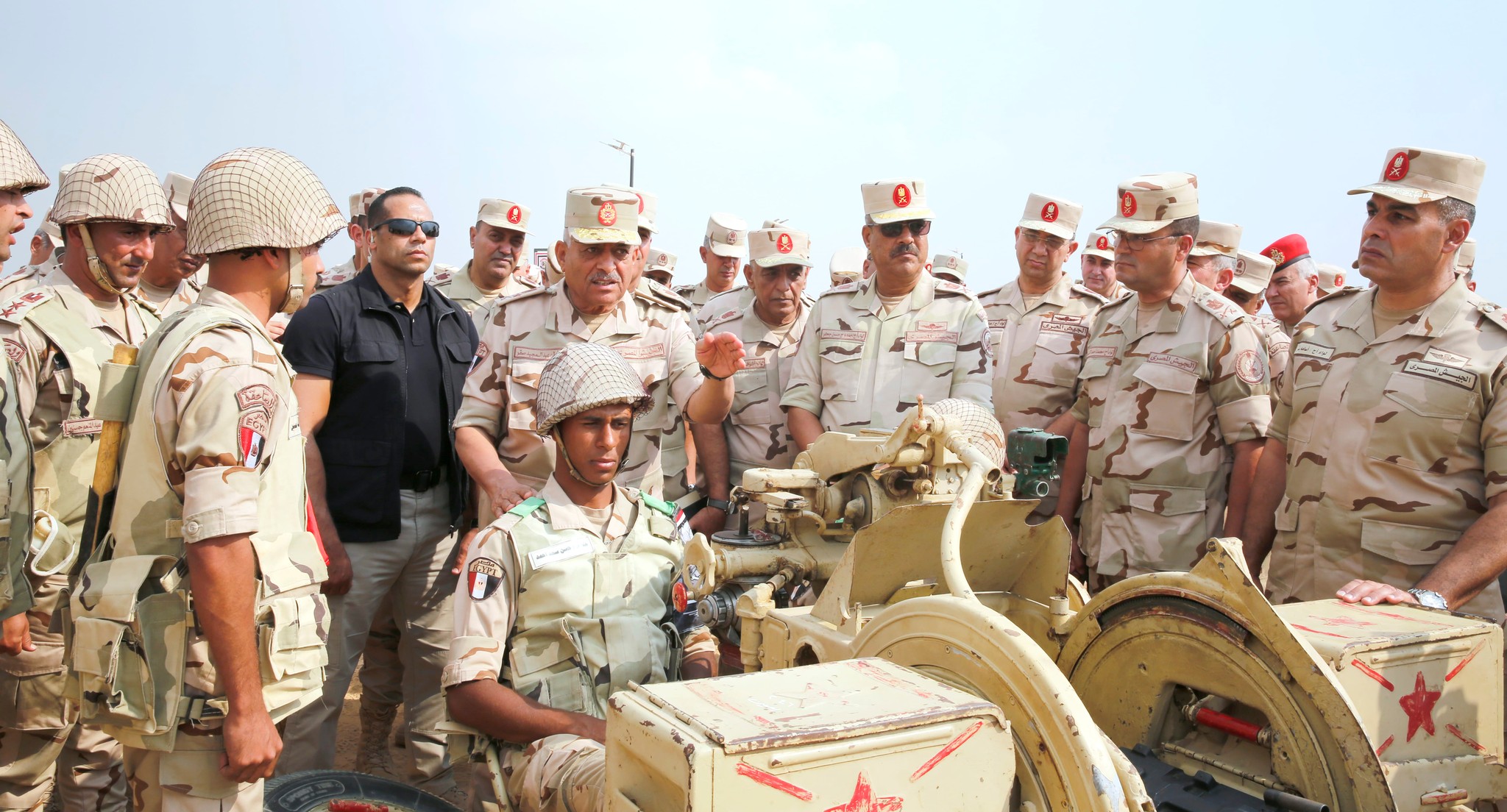 Egypt’s Defense Minister Abdel Meguid Saqr visits one of the formations of the Second Field Army – Army spox 5