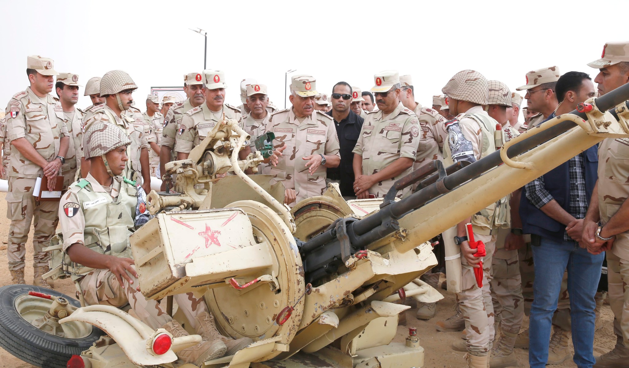 Egypt’s Defense Minister Abdel Meguid Saqr visits one of the formations of the Second Field Army – Army spox 8