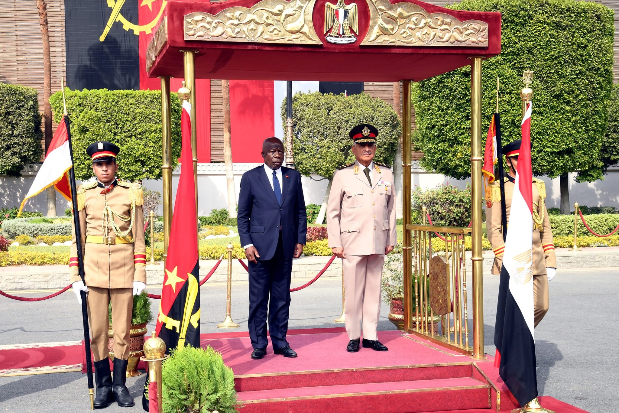 Egyptian and Angolan defense ministers meet in Egypt - Army spox