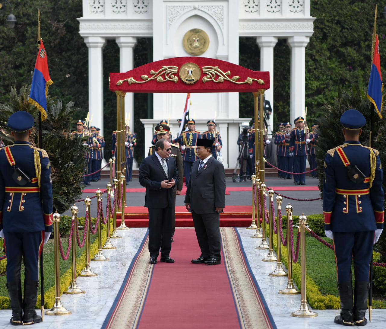 Egypt and Indonesia presidents meet in Cairo 1