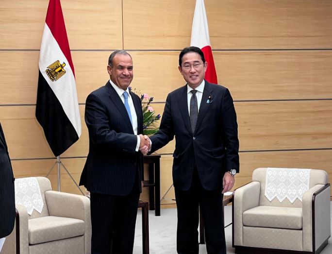 Egypt FM and Japan PM meet in Tokyo