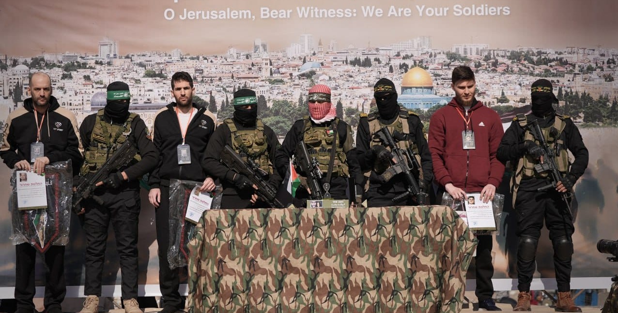 Hamas hands over Israeli captives to the Red Cross under the current ceasefire agreement in Gaza