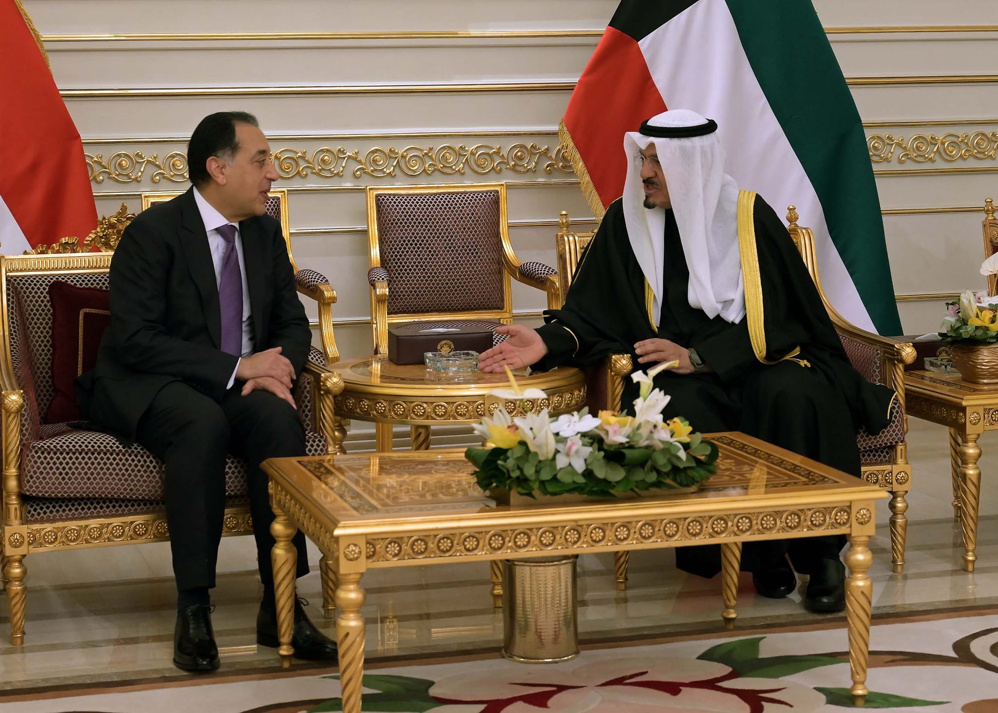 Prime minister starts official visit to Kuwait to enhance cooperation