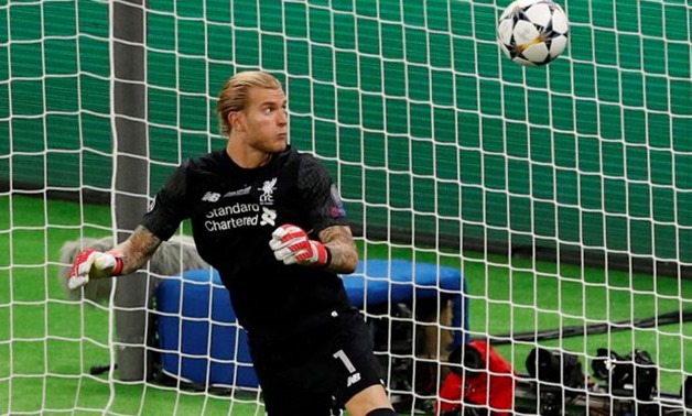 Liverpool's Loris Karius fumbles the ball as Gareth Bale scores Real Madrid's third goal. REUTERS/Phil Noble
